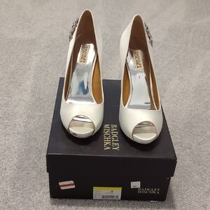 Badgley Mischka White Satin Peep Toe Heels